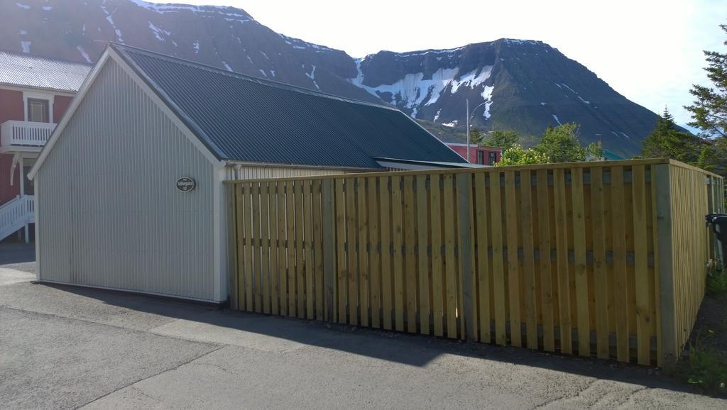 Comfortable Bungalow Ísafjörður Værelse billede